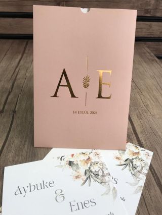 Özel <b class='text-danger'>Tasarım</b> Davetiye